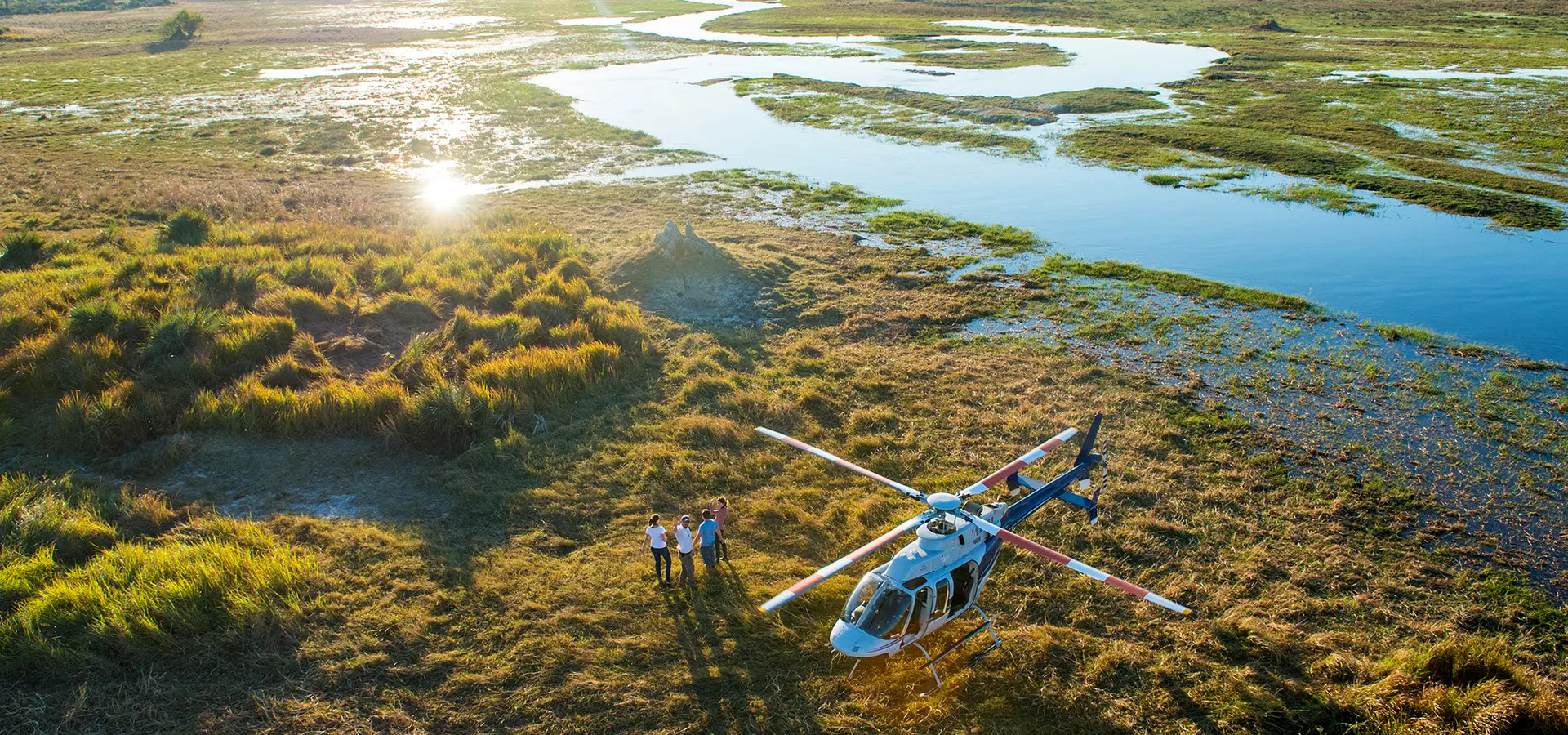 Avila Reizen Botswana Beyond Dreams Helicopter Horizons Champagne Stop 2
