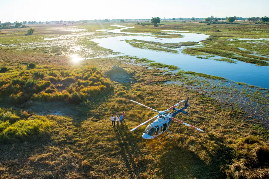 Avila Reizen Botswana Beyond Dreams Helicopter Horizons Champagne Stop 2