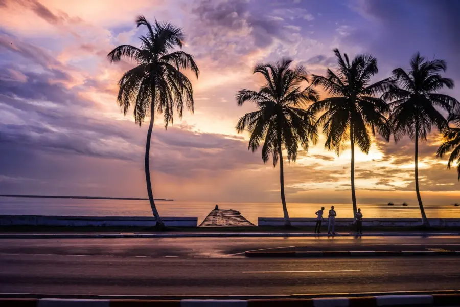 Avila Reizen Gabon boulevard