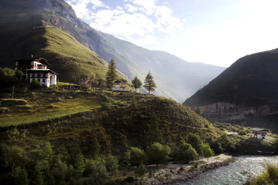 Avila Reizen Bhutan mountain view