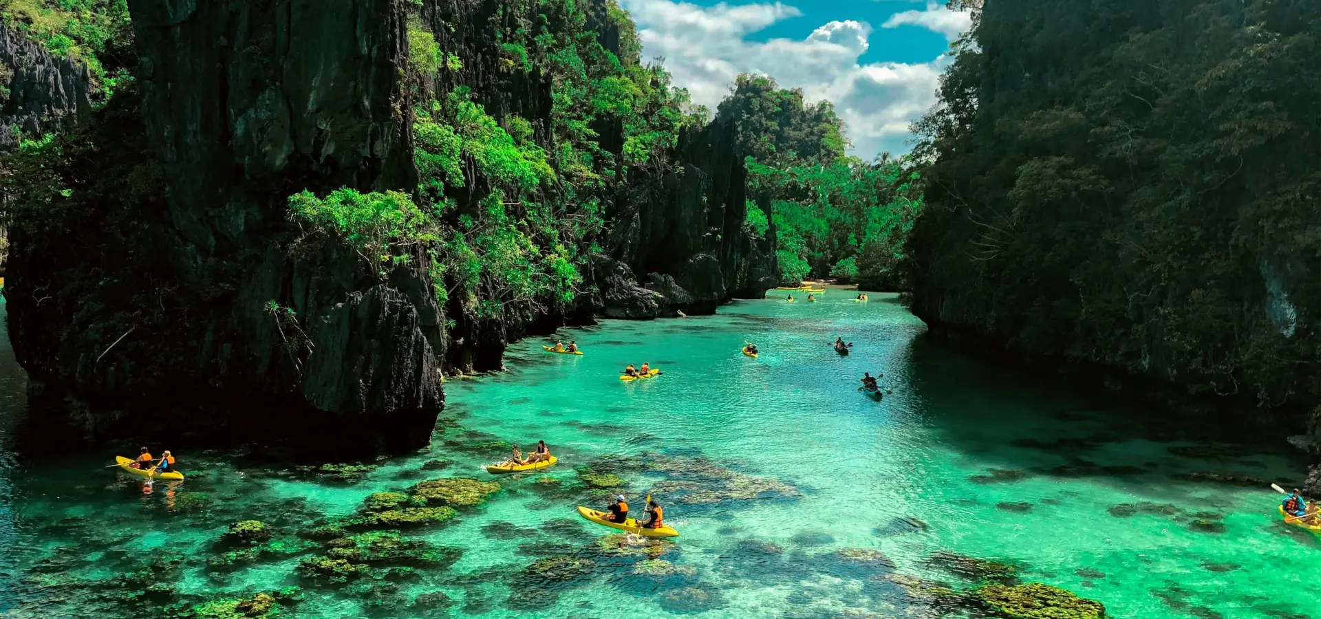 Avila Reizen Filipijnen El Nido kajakken