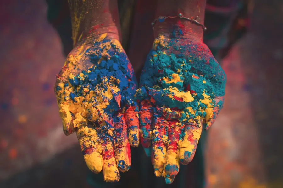 Avila Reizen India colourful