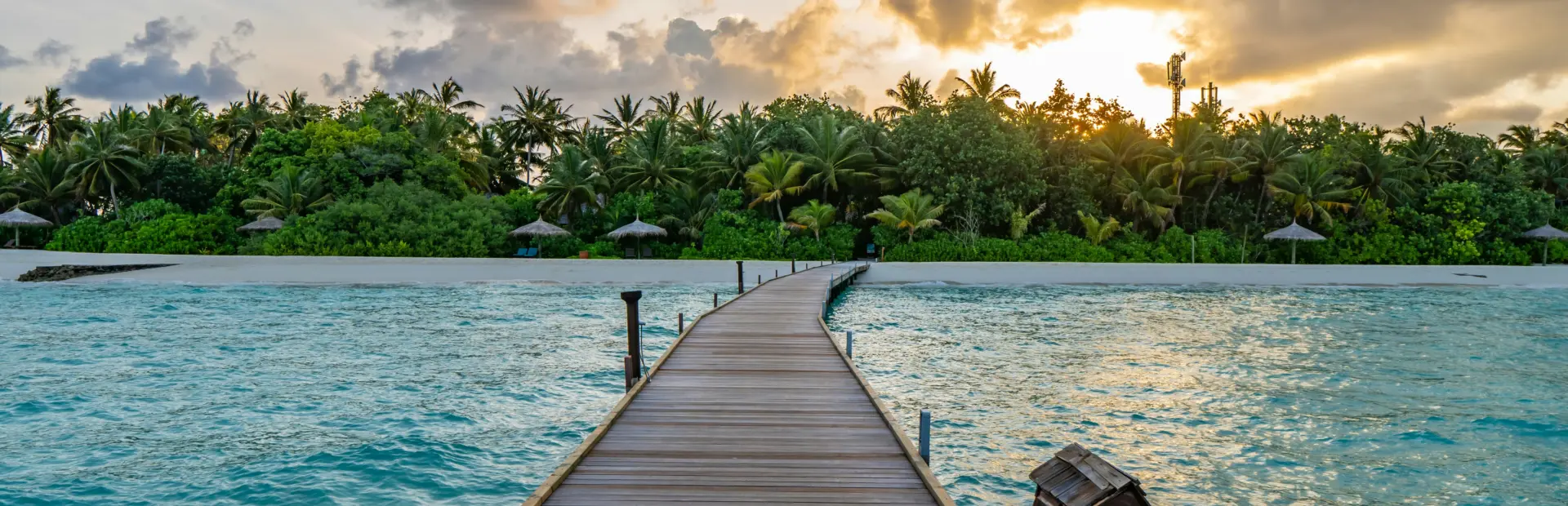 Avila Reizen Maldives dock