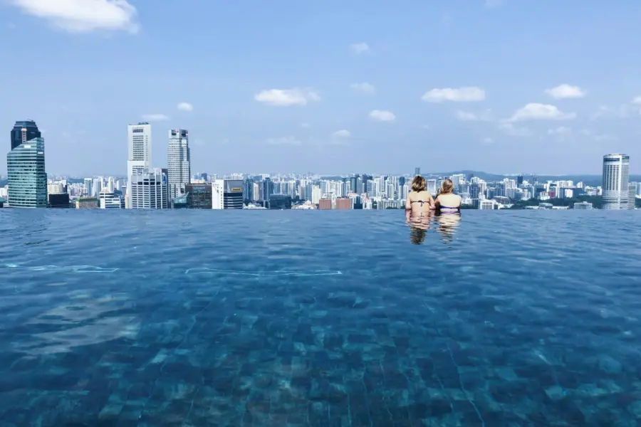 Avila Reizen Singapore Infinity pool Marina Bay Sands Hotel Singapore
