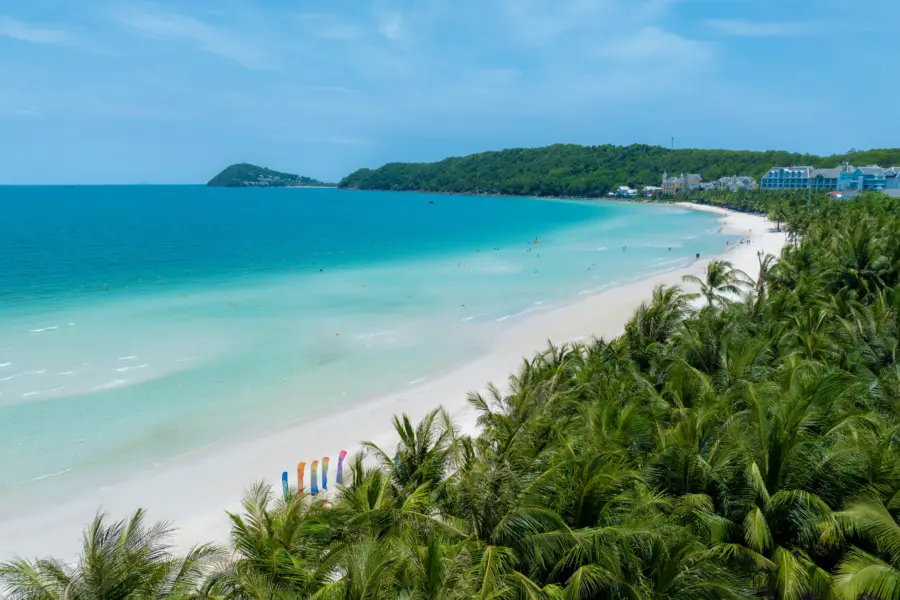 Avila Reizen Vietnam beach
