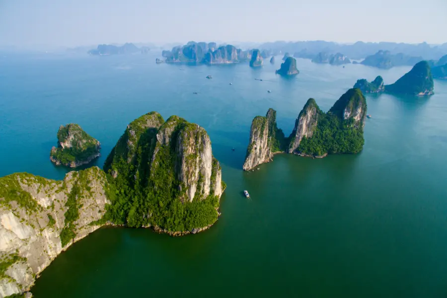 Avila Reizen Vietnam Halong bay