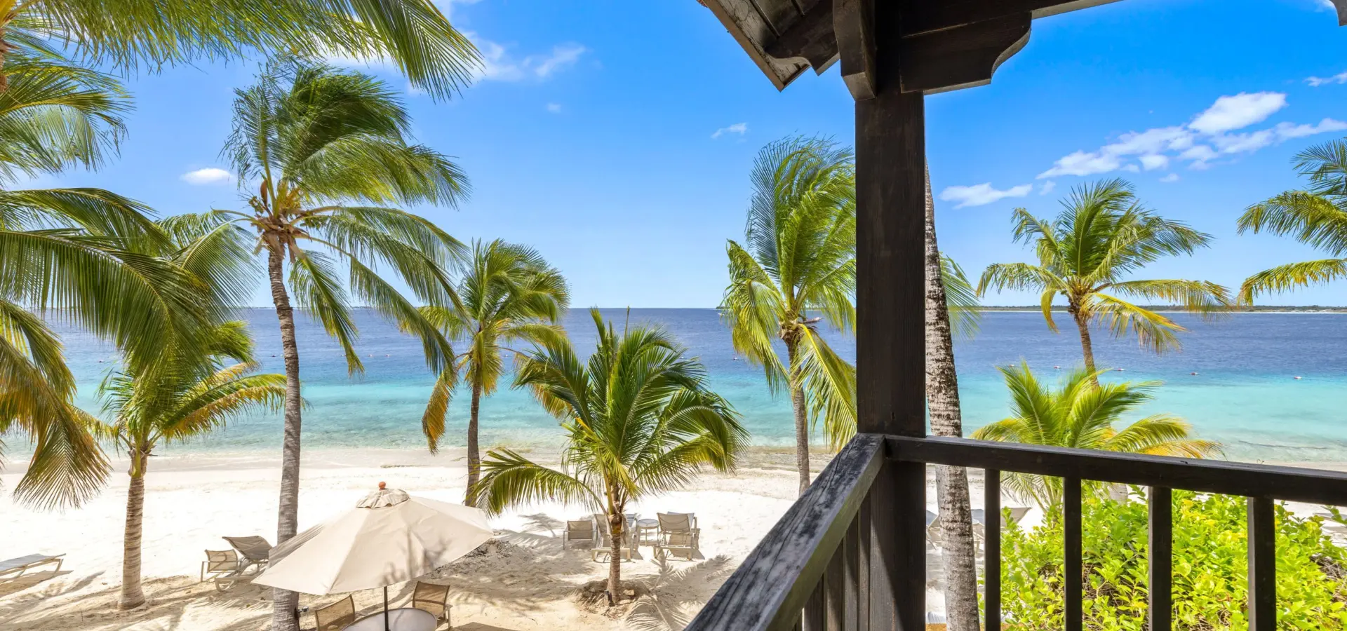 Harbour Village beach view LR R6 II8362
