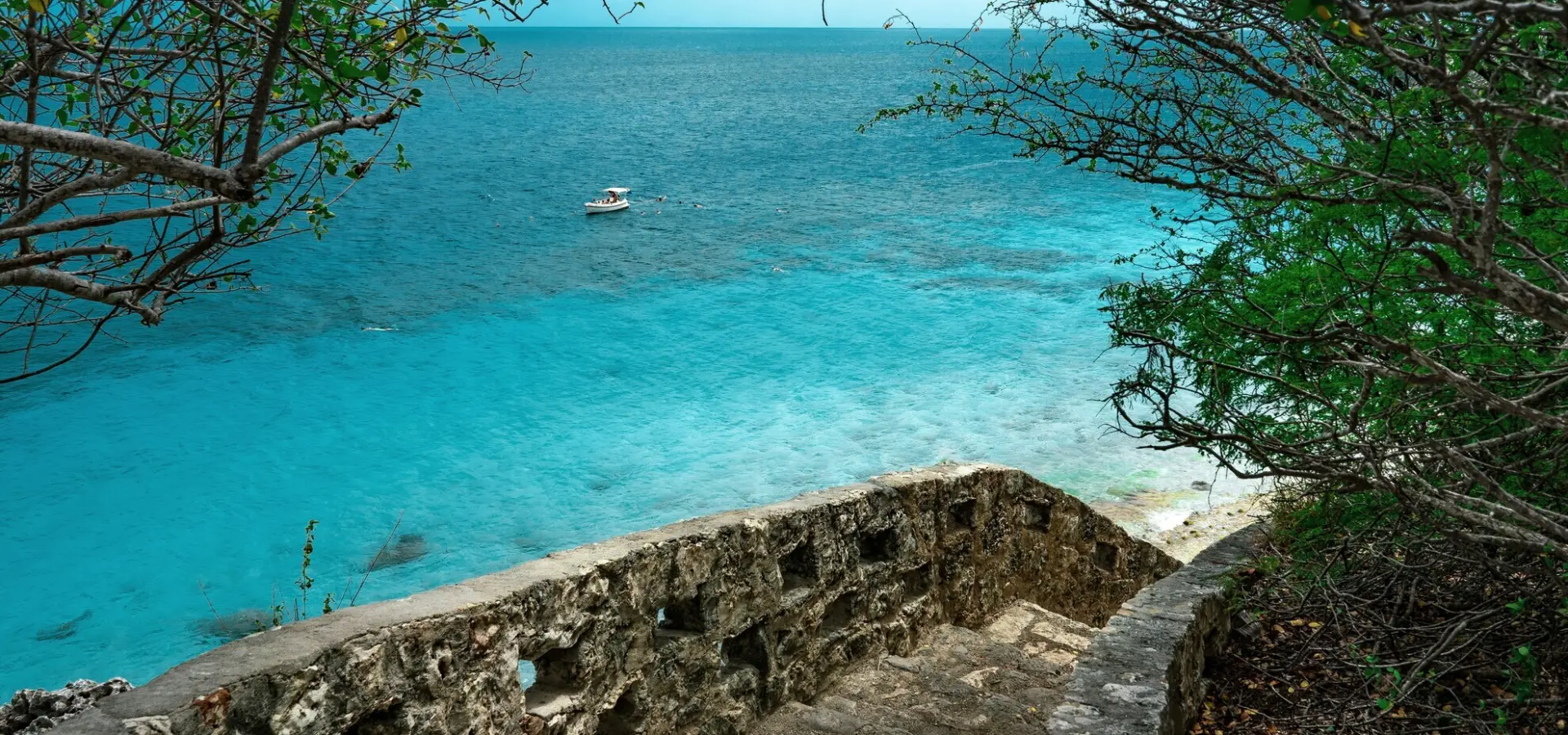 Avila Reizen Bonaire zeeaanzicht