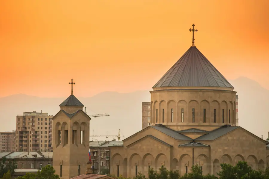 Avila Reizen Armenia church