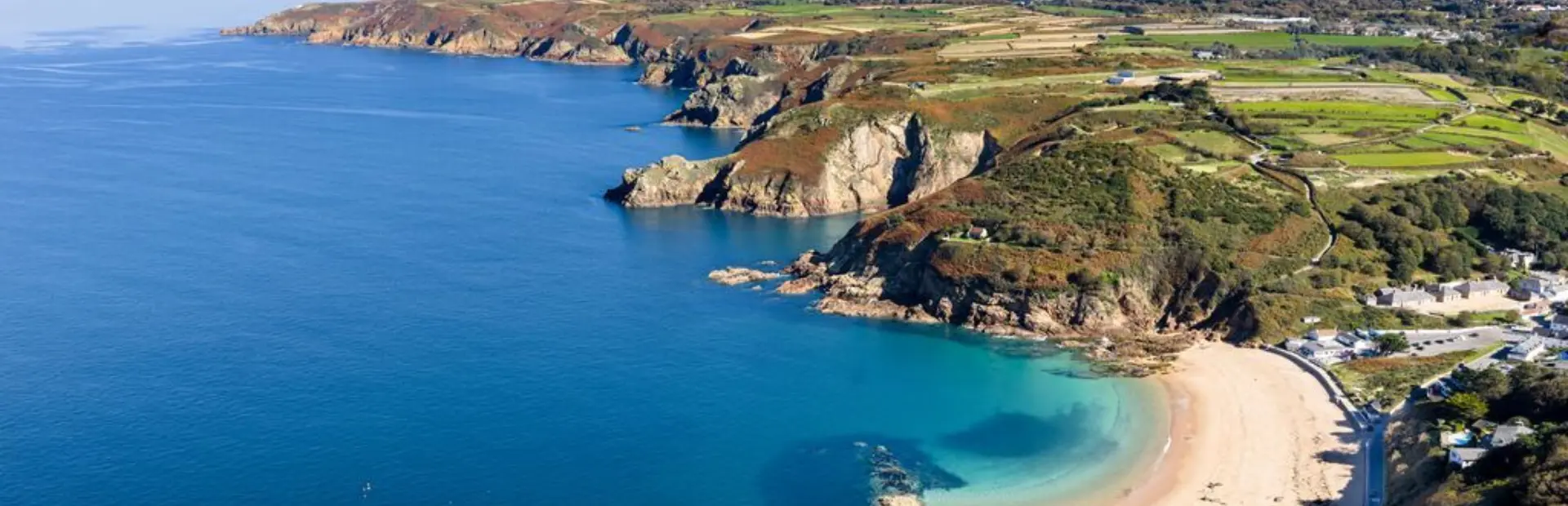 Avila Reizen Engeland Jersey Greve de Lecq 2