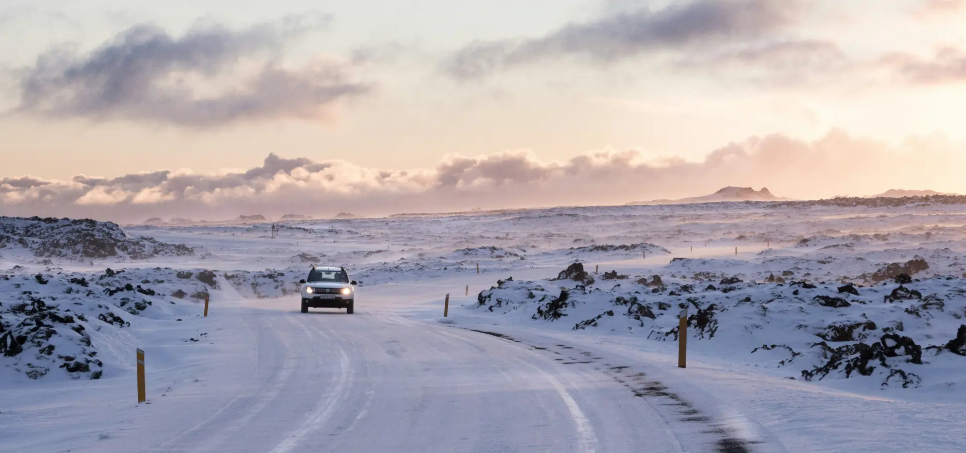 Avila Reizen Iceland car