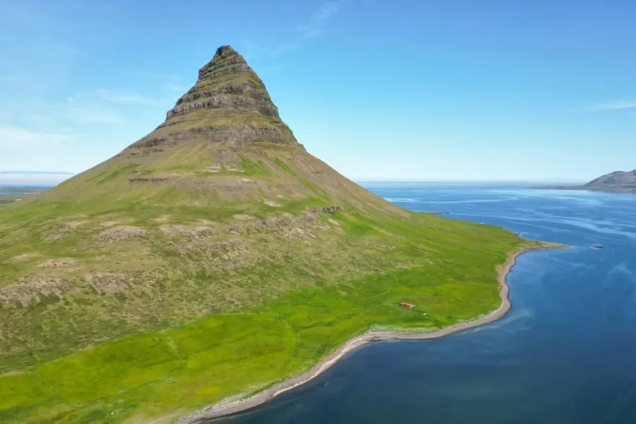 Avila Reizen I Jsland Kirkjufell Island