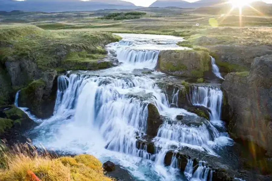 Avila Reizen waterval ijsland