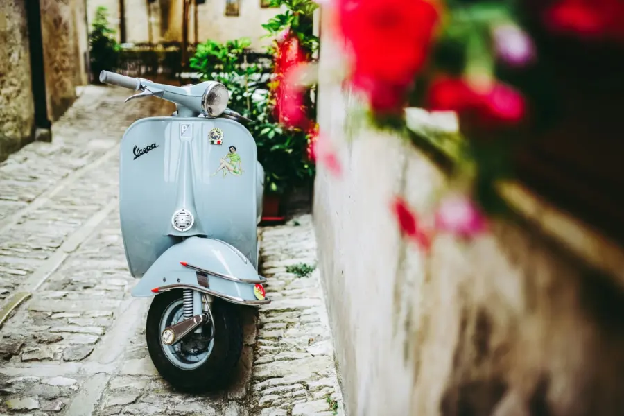 Avila Reizen Italie Vespa