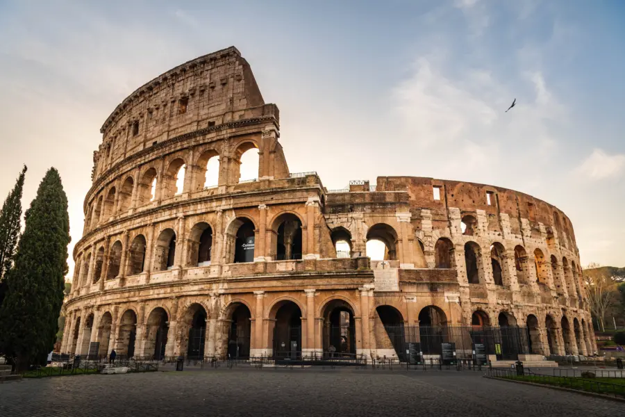 Avila Reizen Italië Rome Colloseum met zonsondergang