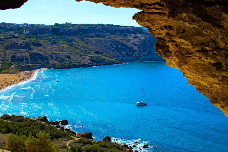 Avila Reizen Gozo Tal Mixta Cave