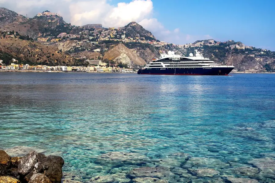 Avila Reizen Malta Ponant Cruise