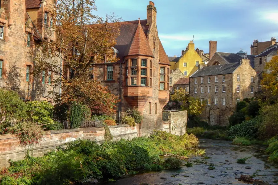 Avila Reizen Schotland Dean Village Edinburgh Scotland