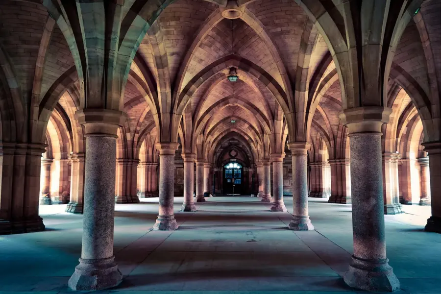 Avila Reizen Schotland The Cloisters University of Glasgow