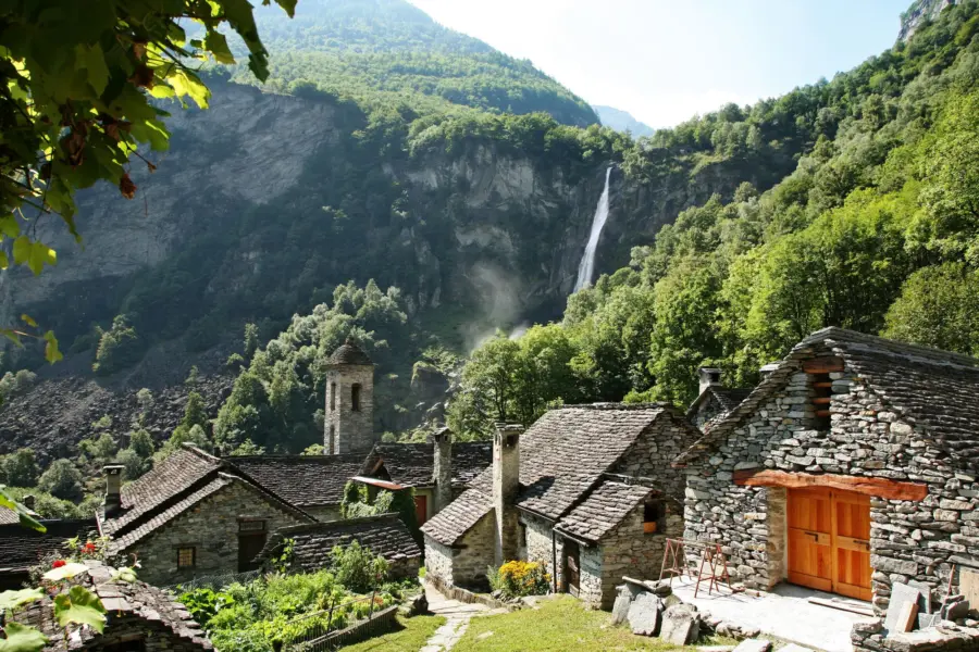 Avila Reizen Zwitserland Ticino Val Bavona Foroglio Copyright Ticino Turismo Foto Alexandre Zveiger solo uso turistico no commerciale