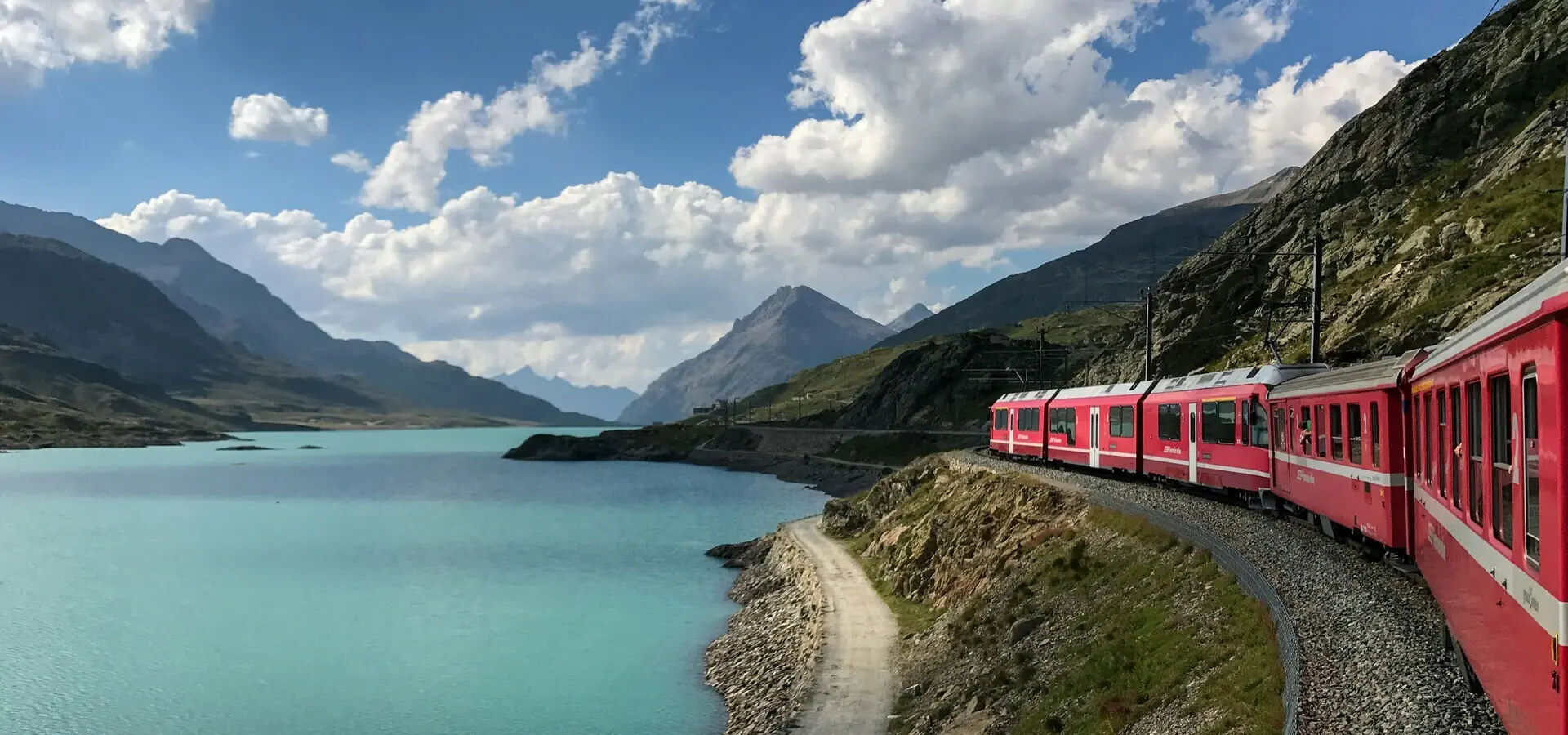 Avila Reizen Zwitserland Berninapass Poschiavo Switzerland