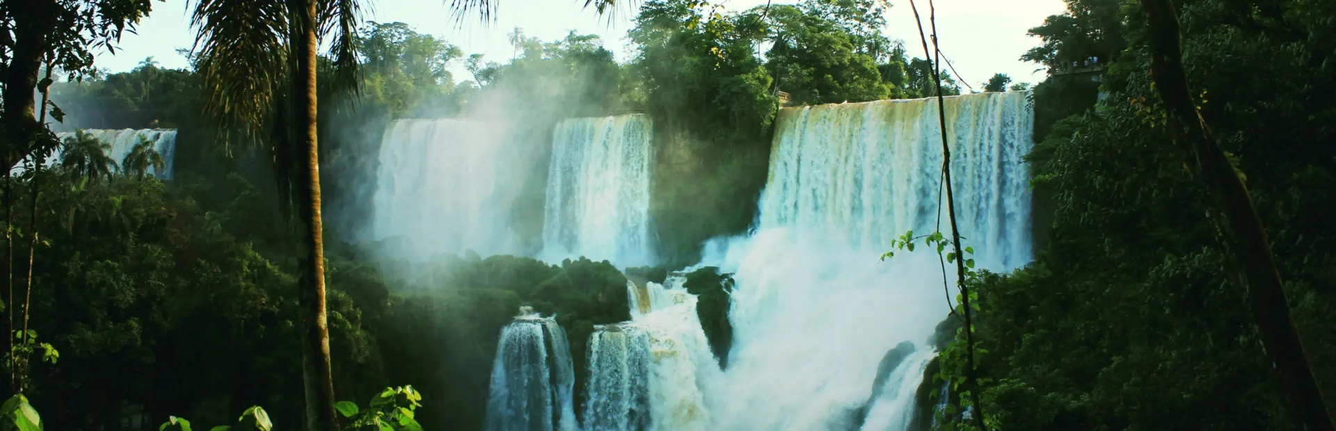 Avila Reizen Argentinië Iguazu watervallen doorkijkje