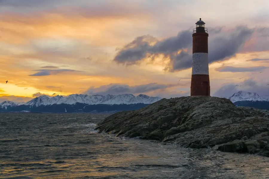 Avila Reizen Argentinië Ushuaia vuurtoren in de avond
