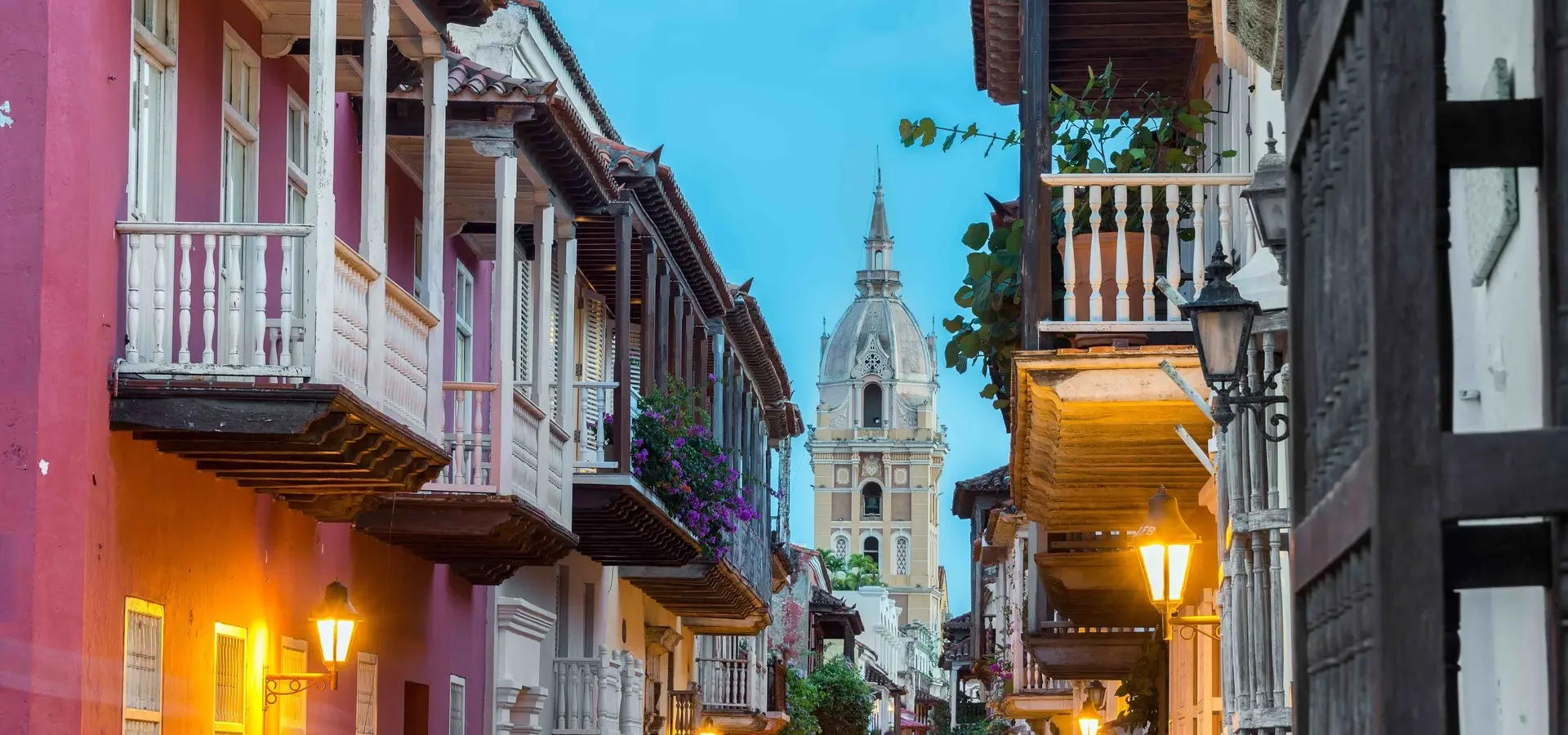 Avila Reizen Colombia Street view of Cartagena
