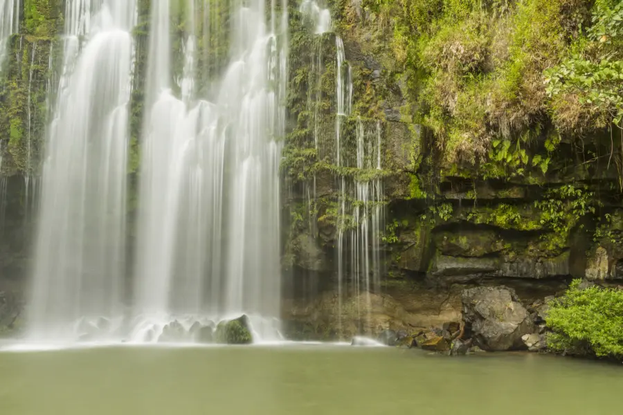 Avila Reizen Costa Rica waterval