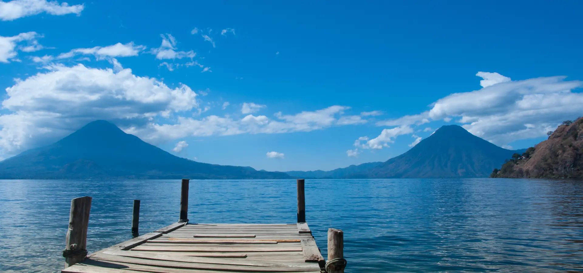 Avila Reizen Guatemala stijger in water