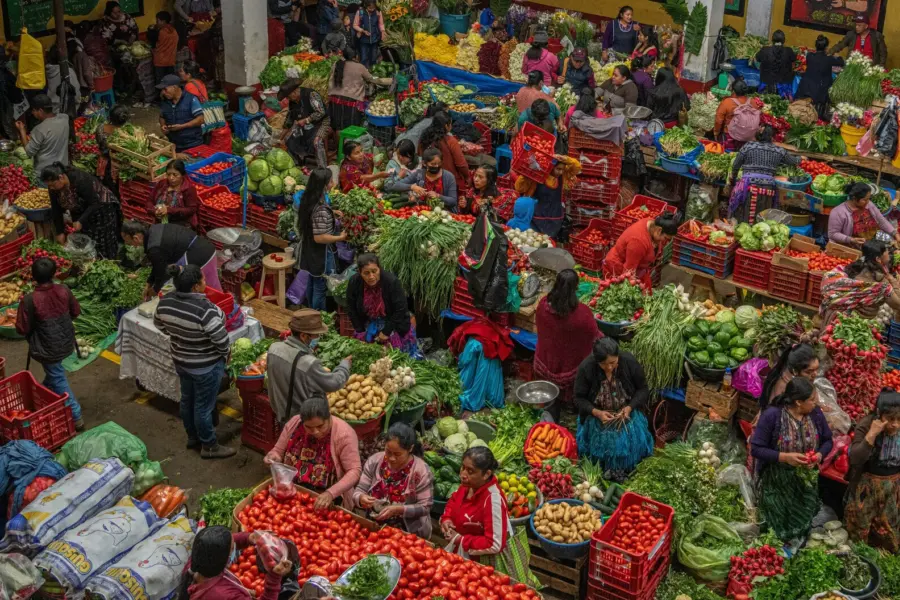 Avila Reizen Guatemala market