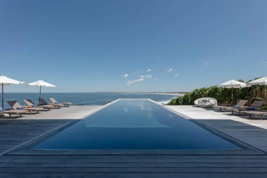 Avila Reizen Uruguay Playa Vik