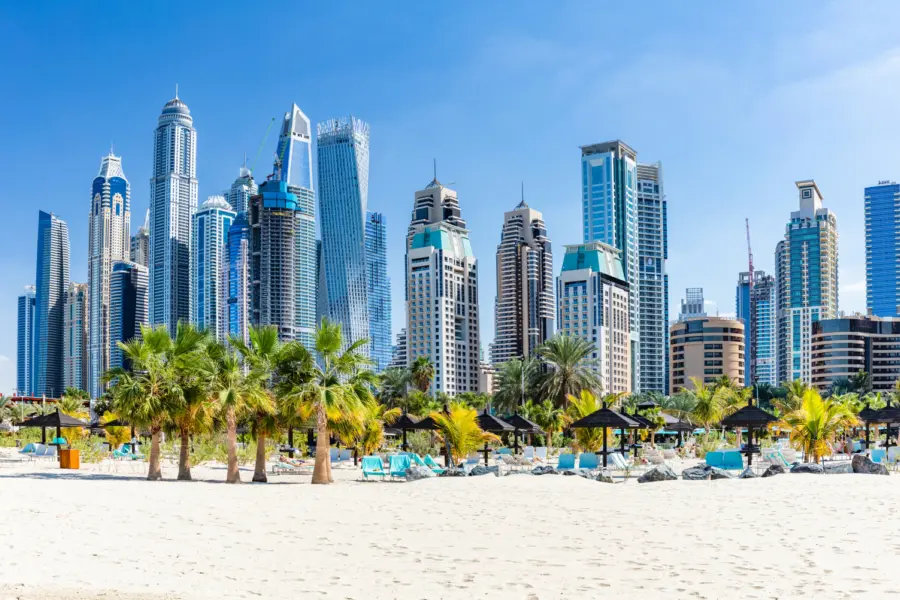 Avila Reizen Dubai aanzicht vanaf het strand