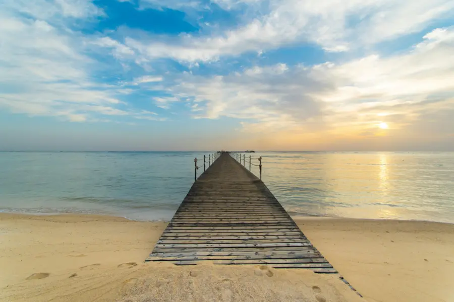 Avila reizen egypte strand aanlegstijger