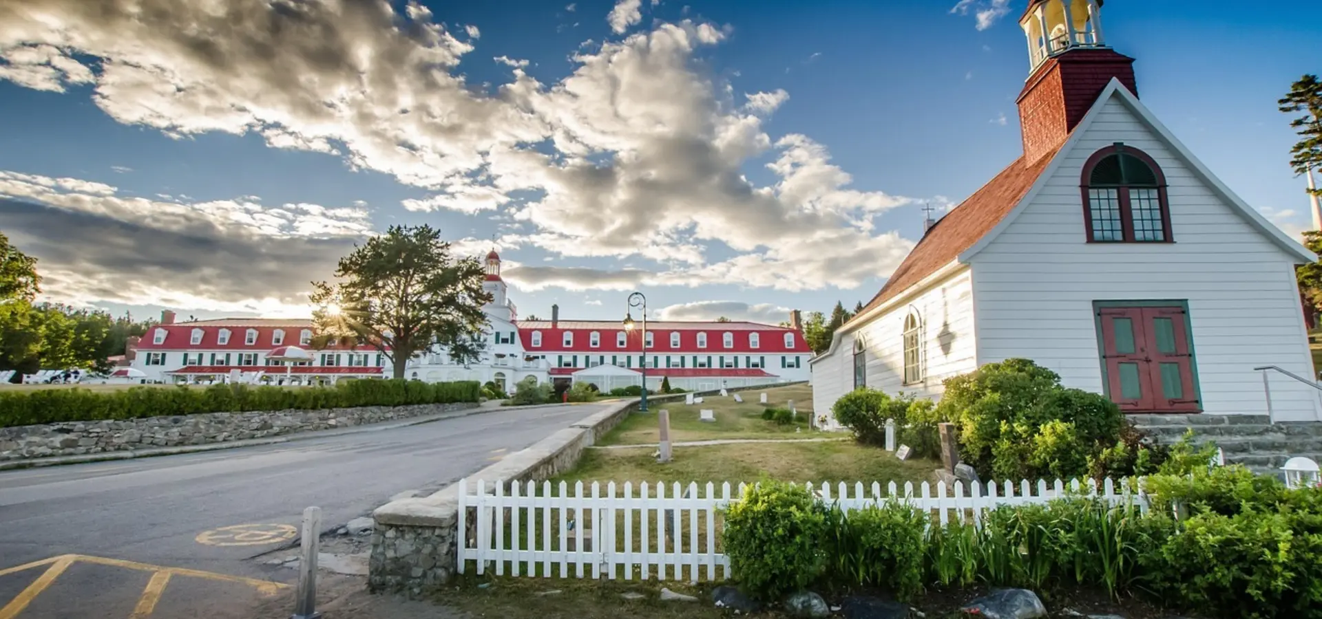 Avila Reizen Canada Tadoussac gebouwen