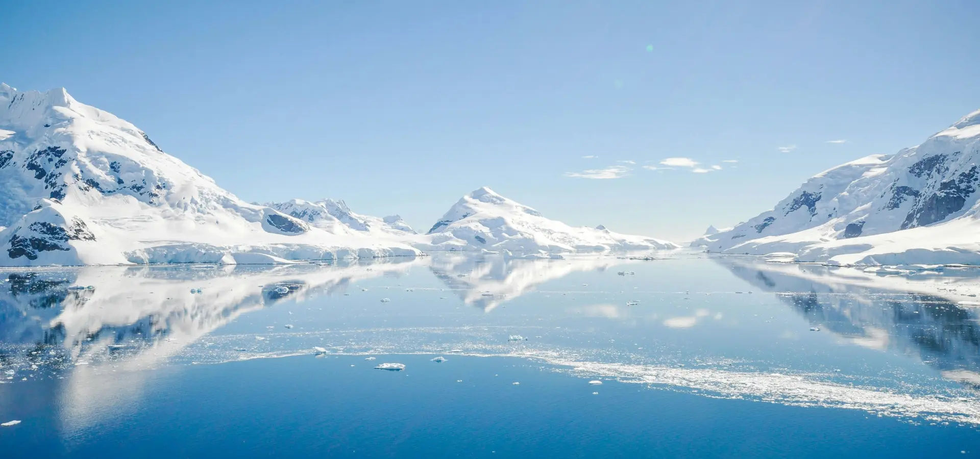Avila Reizen Antarctica Elephant Island ijsbergen met oceaan