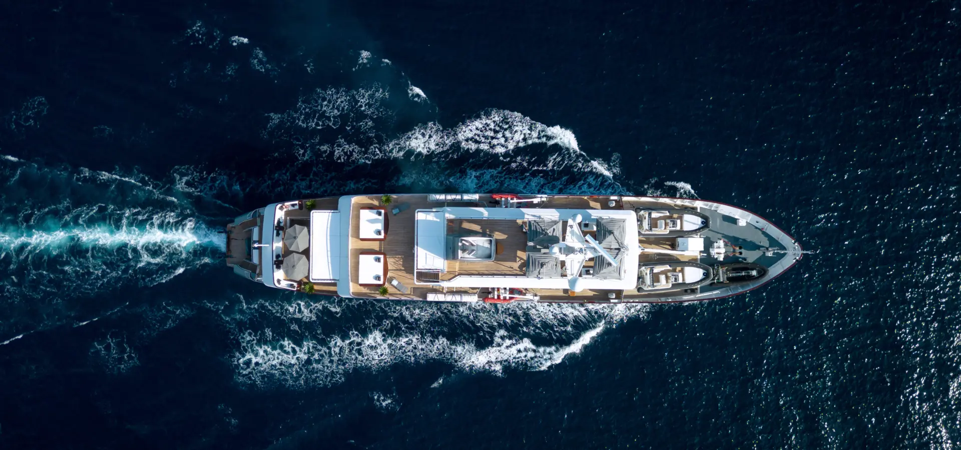 Avila Reizen cruises Aqua Blu 69