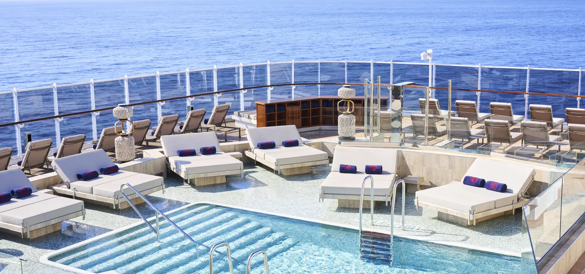 Avila Reizen cruises EXPLORA I ATOLL 06