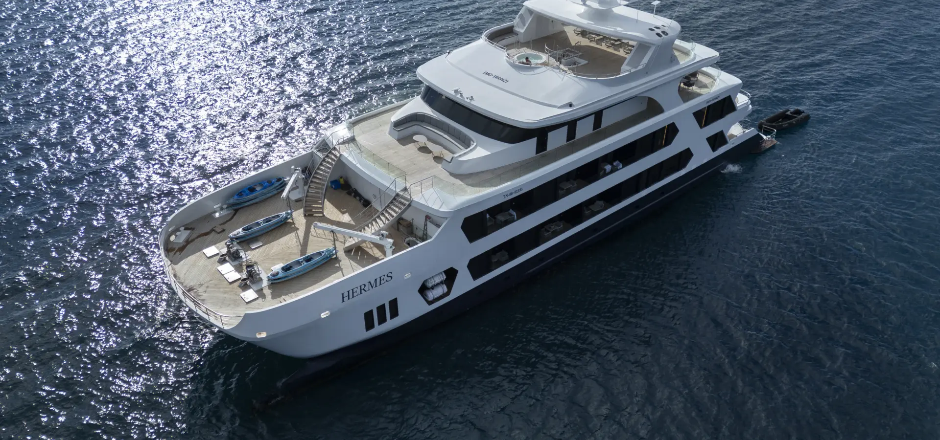Panoramic 3 Hermes Galapagos Mega Catamaran