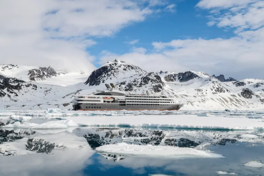Avila Reizen Expiditiecruises Longyearbyen Longyearbyen Studio PONANT Noemie Watel M