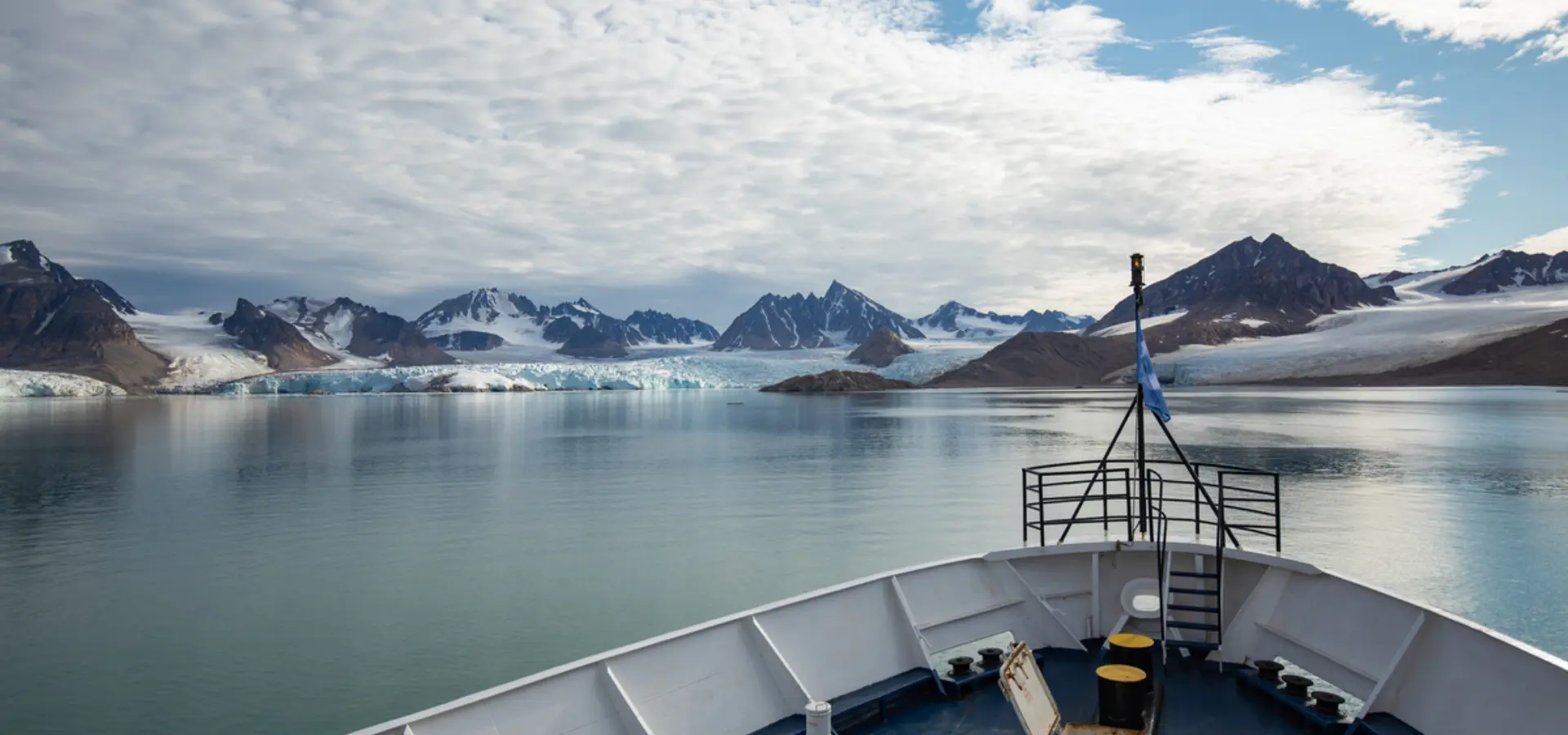 Quark Expeditions 4 M9 A2008 Ship Cruise OAD Svalbard michellesole 1200x800 5b2df79