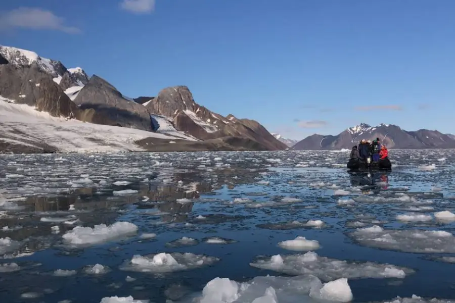 Avila Reizen cruises Spitsbergen 1024x576