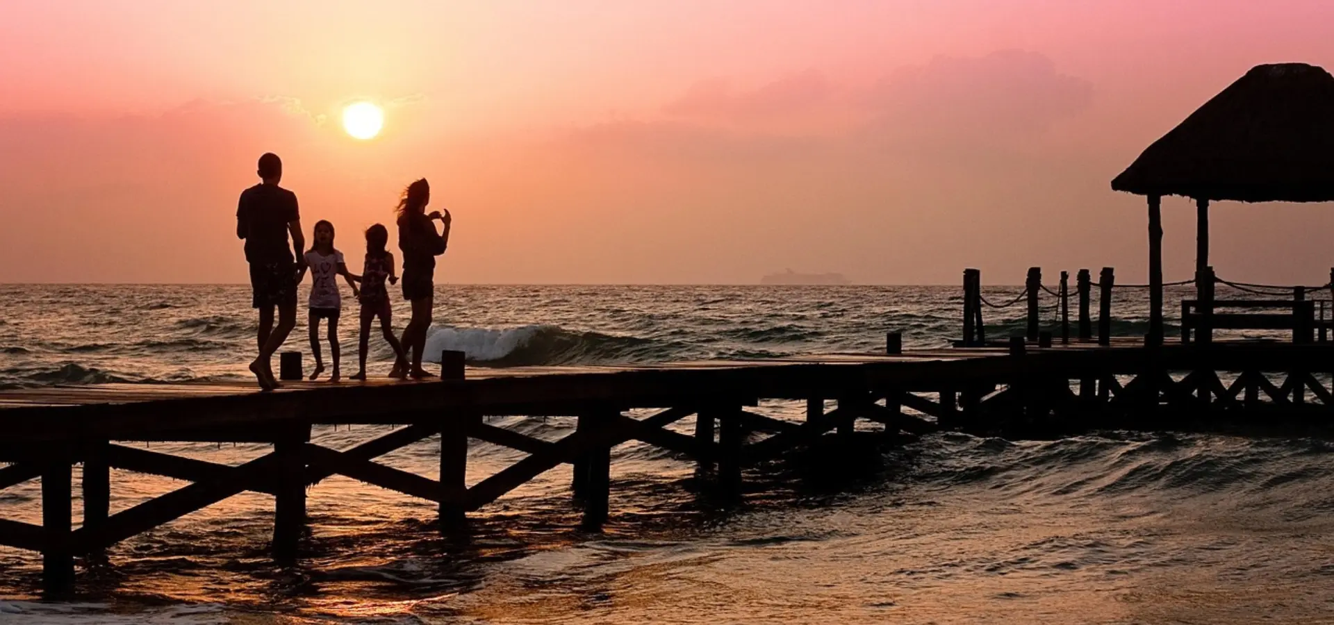 Avila Reizen zonsondergang eilandbestemming familiereizen