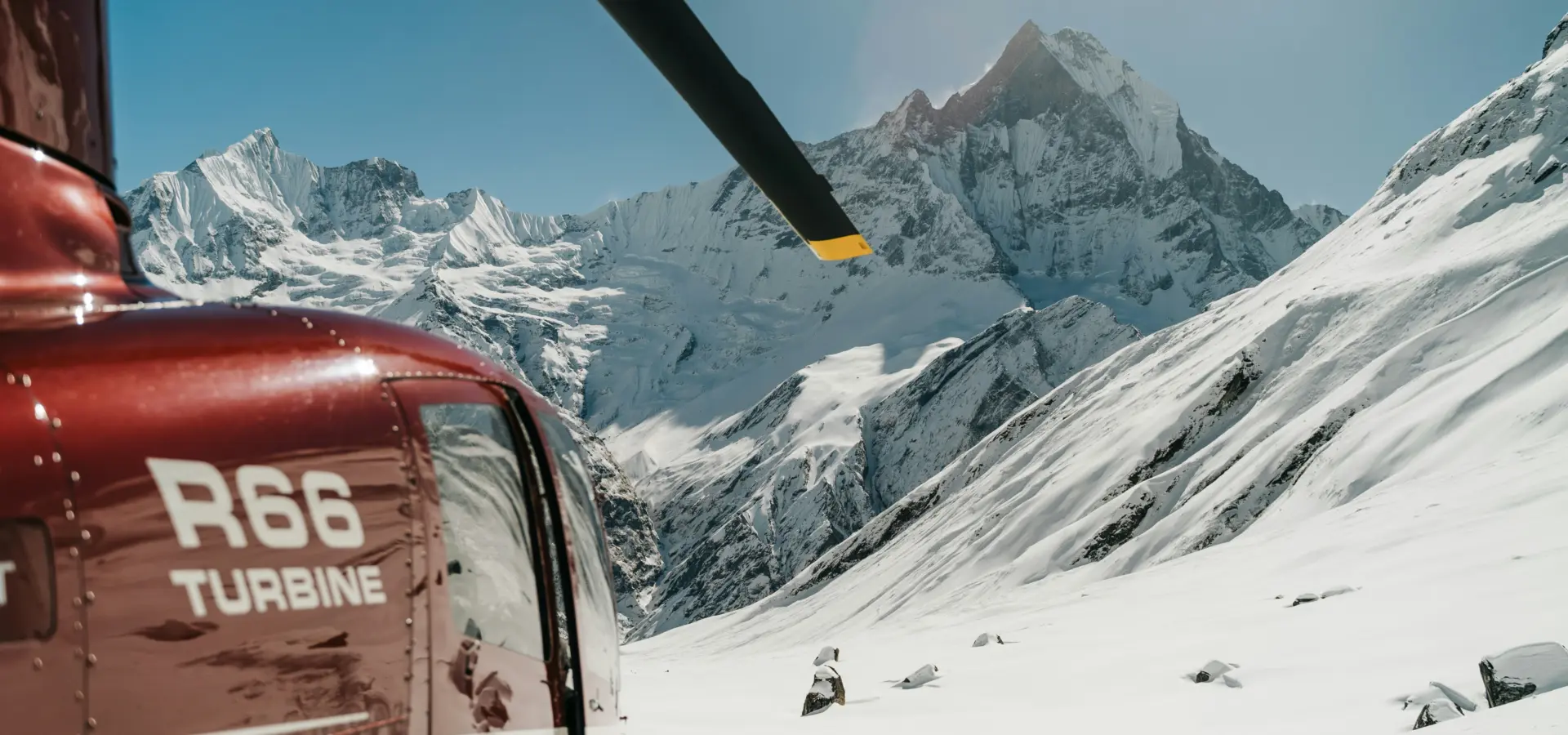 Avila Reizen heliskiën