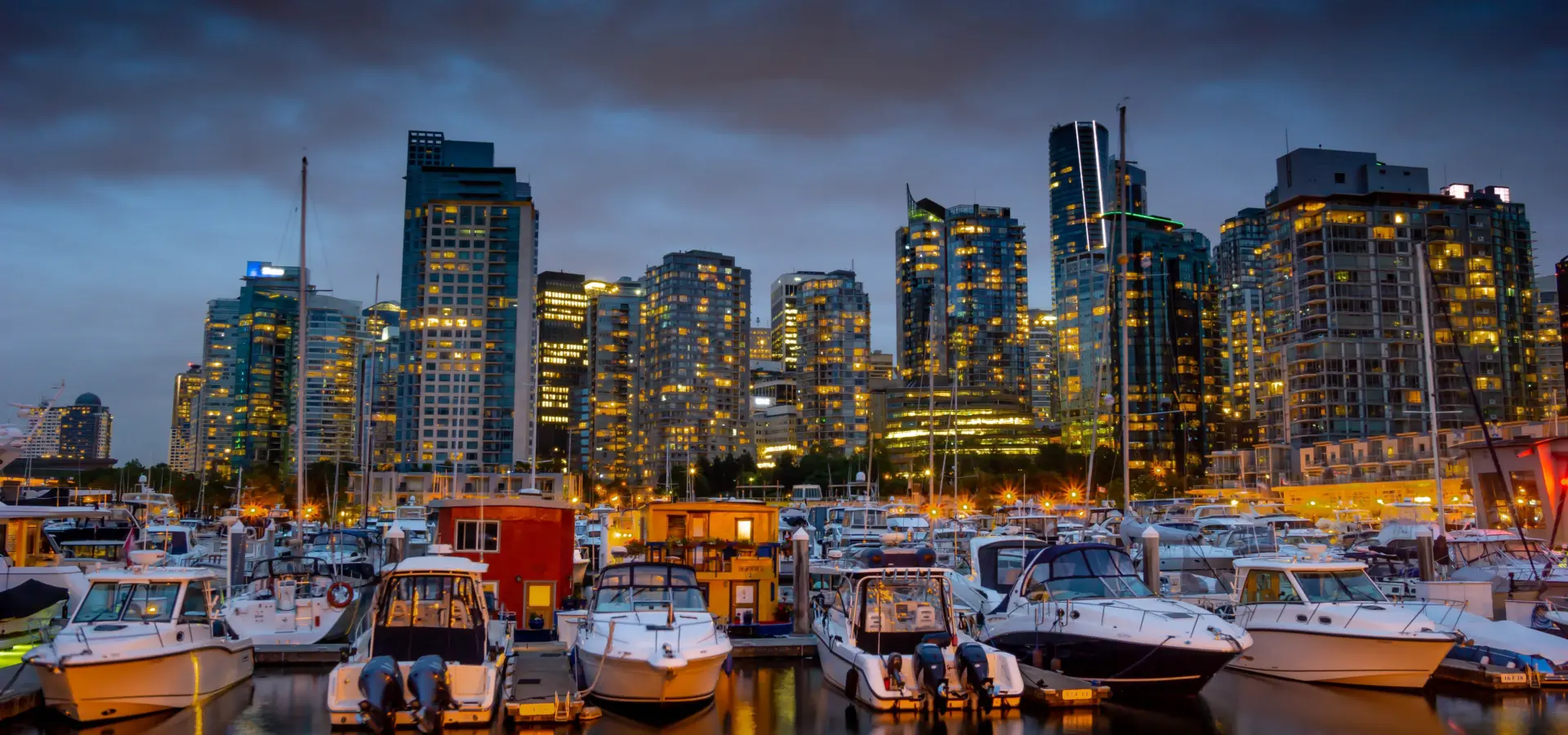 Avila Reizen Canada Vancouver haven met jachten