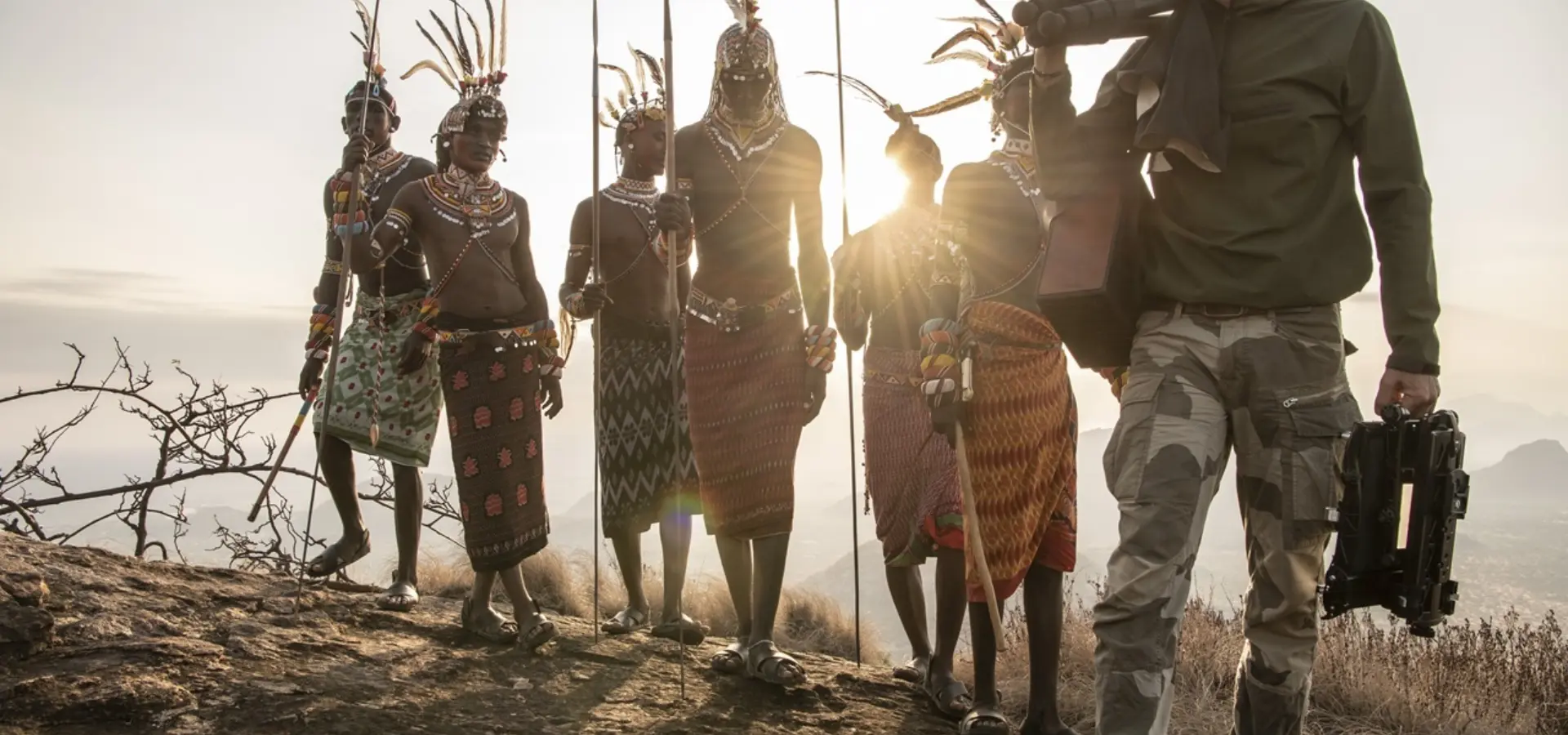 Avila Reizen Jimmy Nelson with the Samburu in Kenya 2020