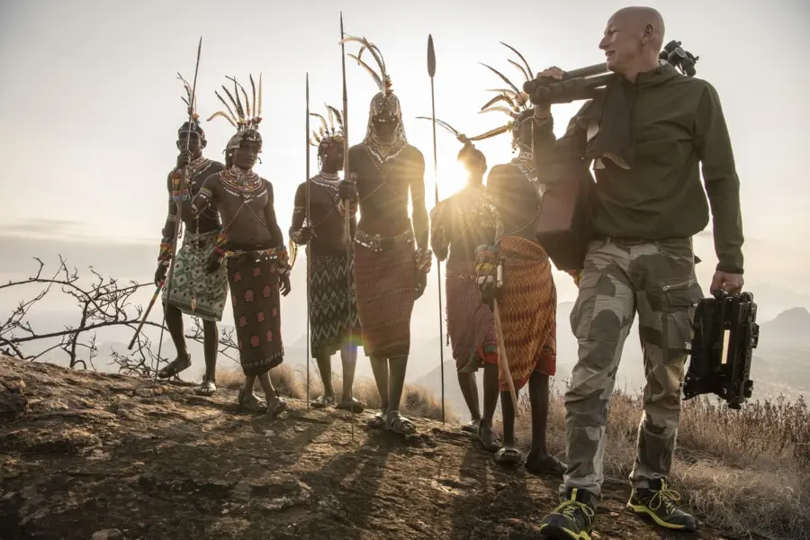 Avila Reizen Jimmy Nelson with the Samburu in Kenya 2020