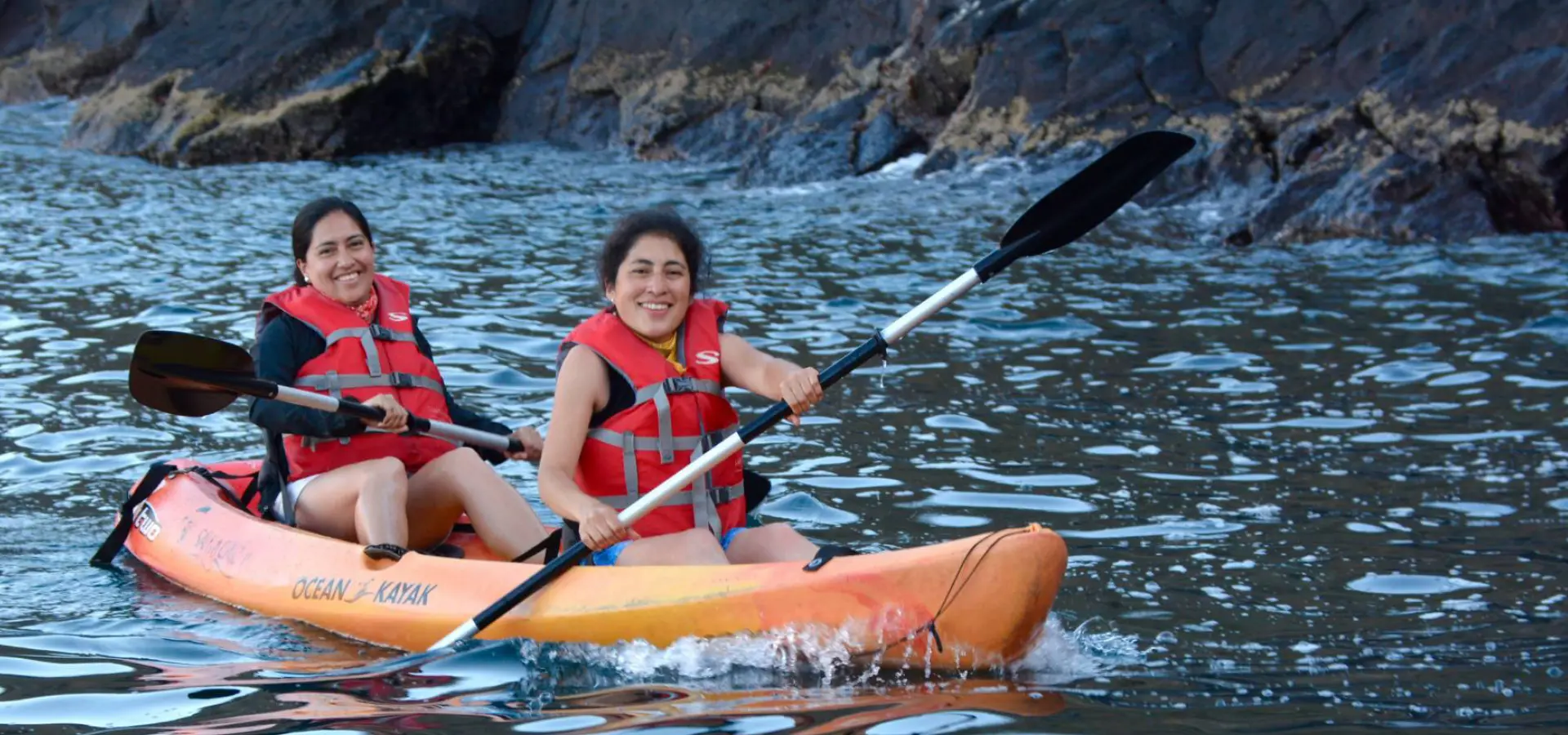 Avila Reizen Elena Interesse Kayak