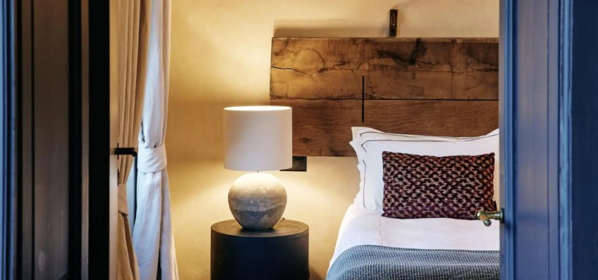 Avila Reizen Zwitserland Ticino Relais Castello di Morcote kamer