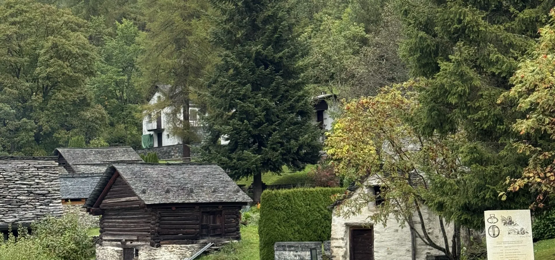 Avila Reizen Zwitserland Ticino Acona Val Lavizzara huisje blog Sophie dag 2